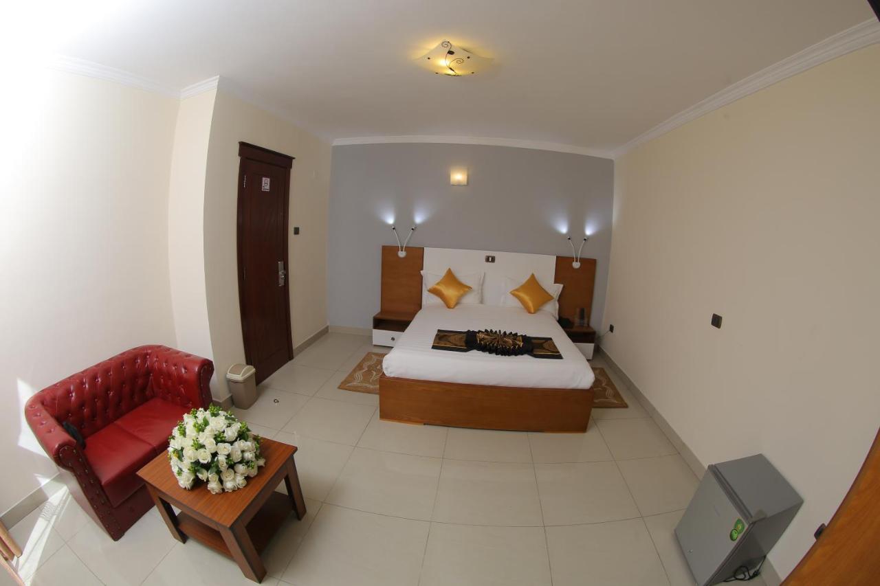 Hotel Tirago Addis Ababa Dış mekan fotoğraf